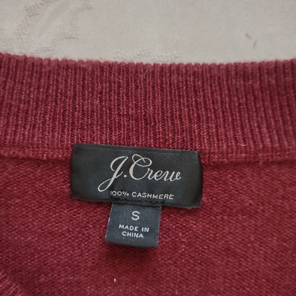 J Crew 100% cashmere cardigan burgundy - Picture 2 of 9